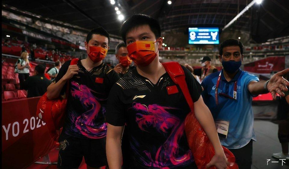 是了是了樊振东就是这种感觉无所畏惧的气势扑面而来​​​