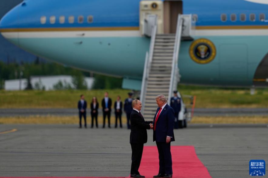 为什么美国不和俄罗斯联手，一起针对中国？说实话，不是美国不愿意，而是根本不能。美