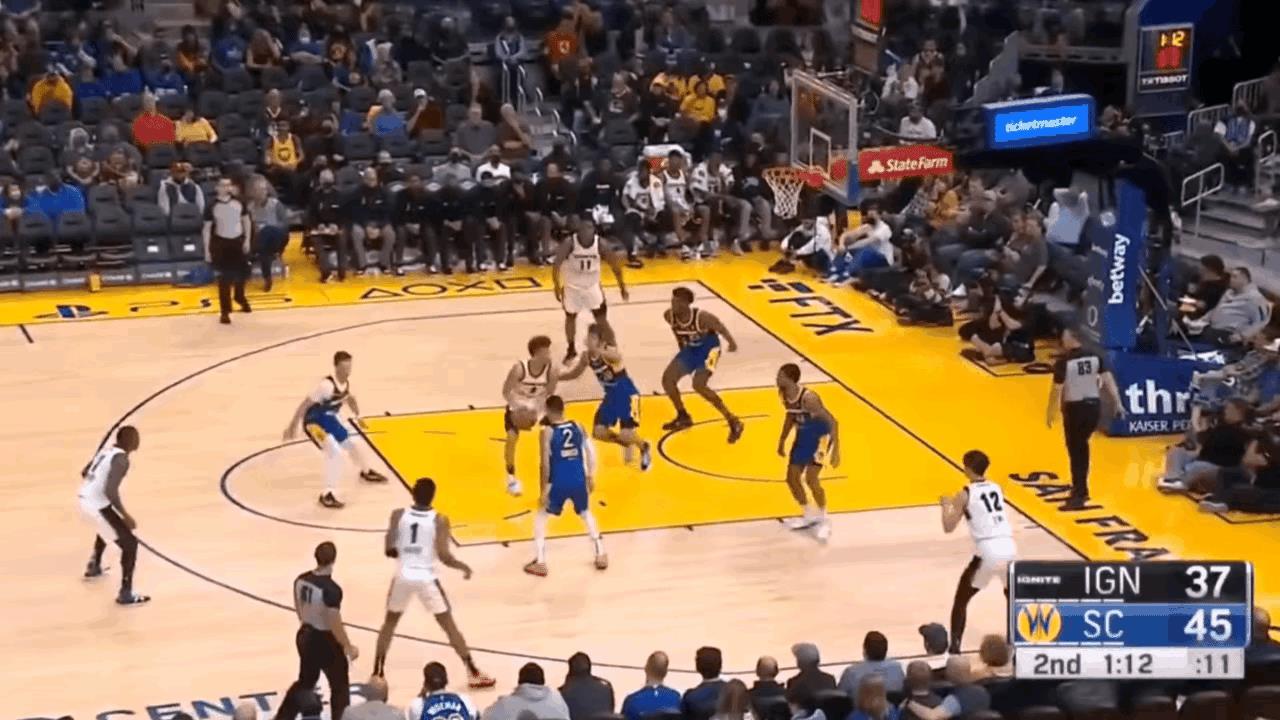 曾凡博是有实力可以打NBA的。不过这种打球的方式，说实话，在那里打不了多久。