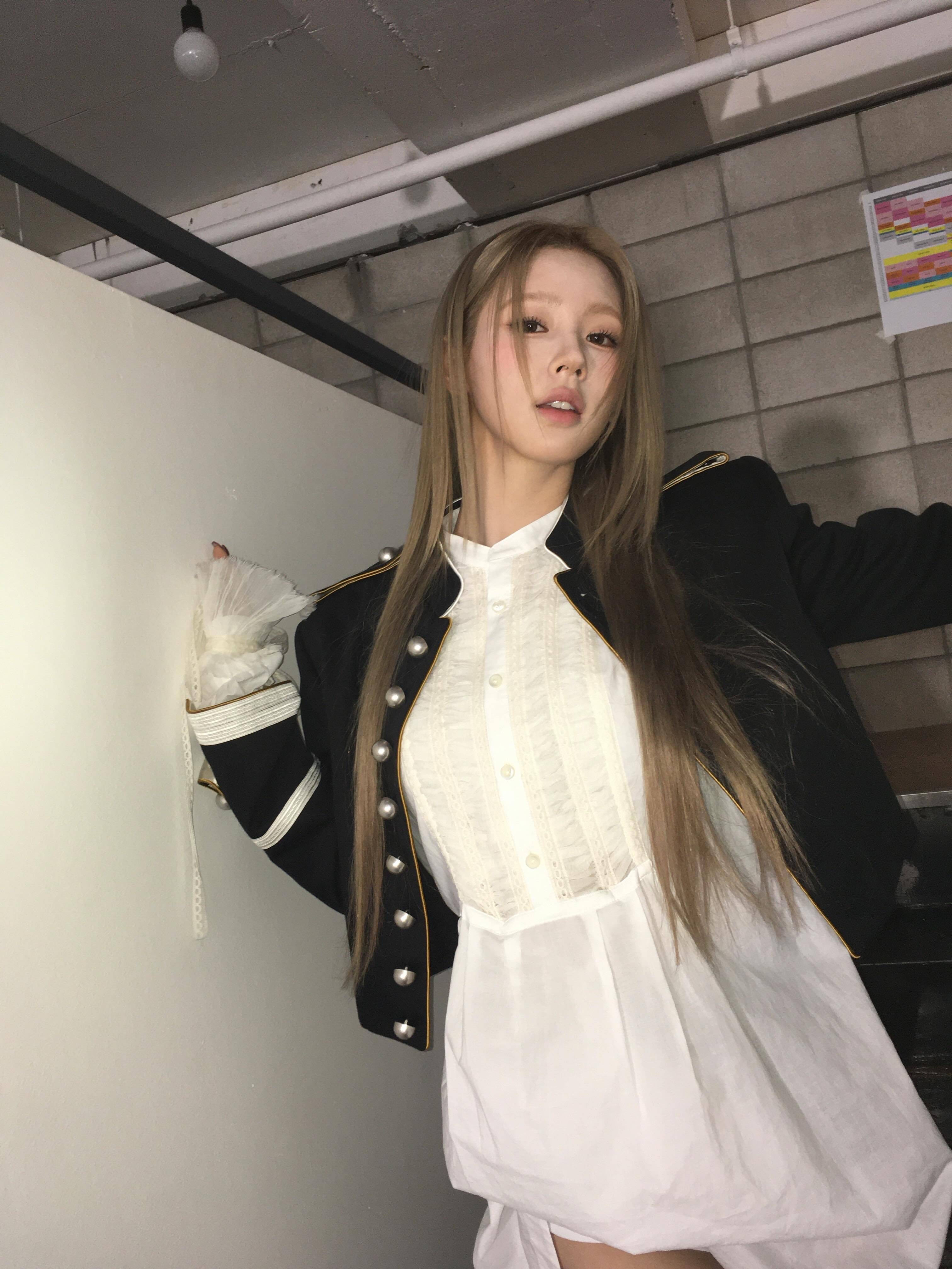 赵美延杂志幕后