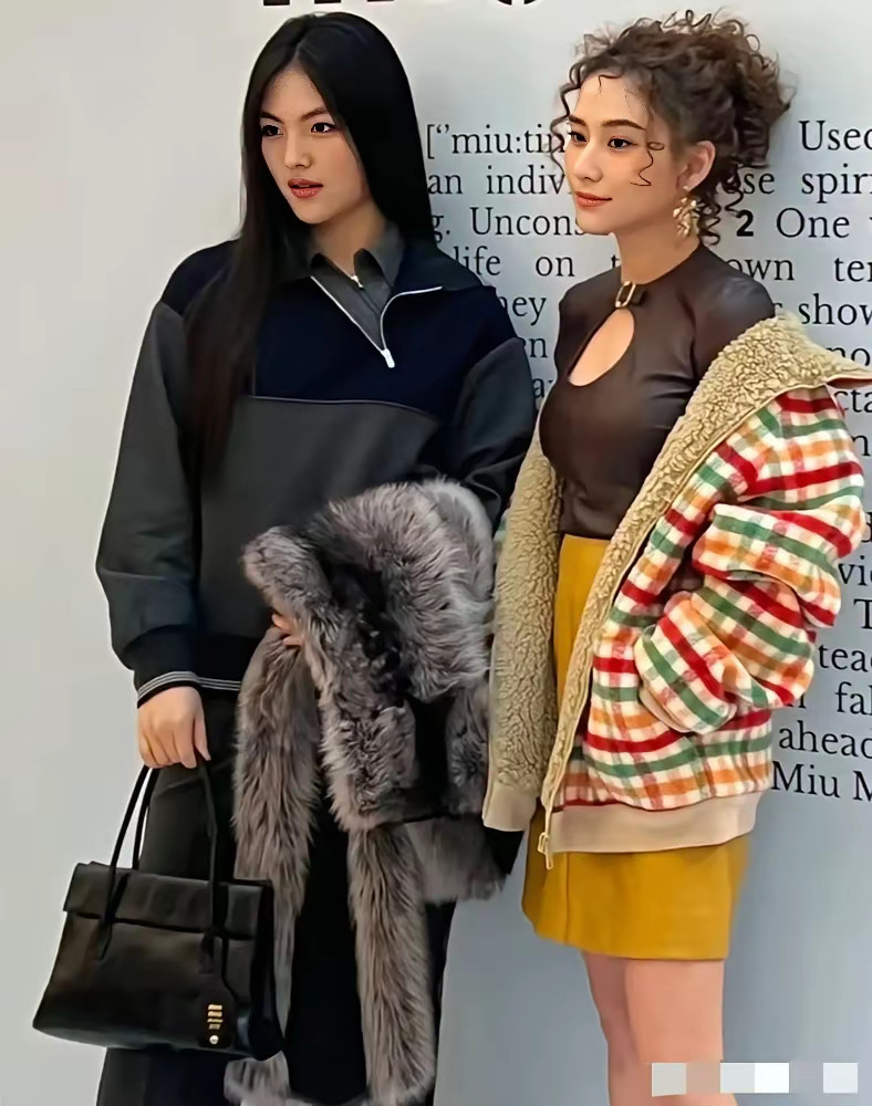 王诗龄得了李湘真传，出席活动打扮得又土又圆，比34岁何超莲显老！​​​