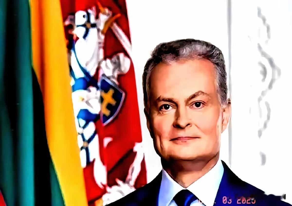 立陶宛外长这两天放风，说正考虑把“台湾驻立陶宛代表处”的名字动动手脚，改成更模糊