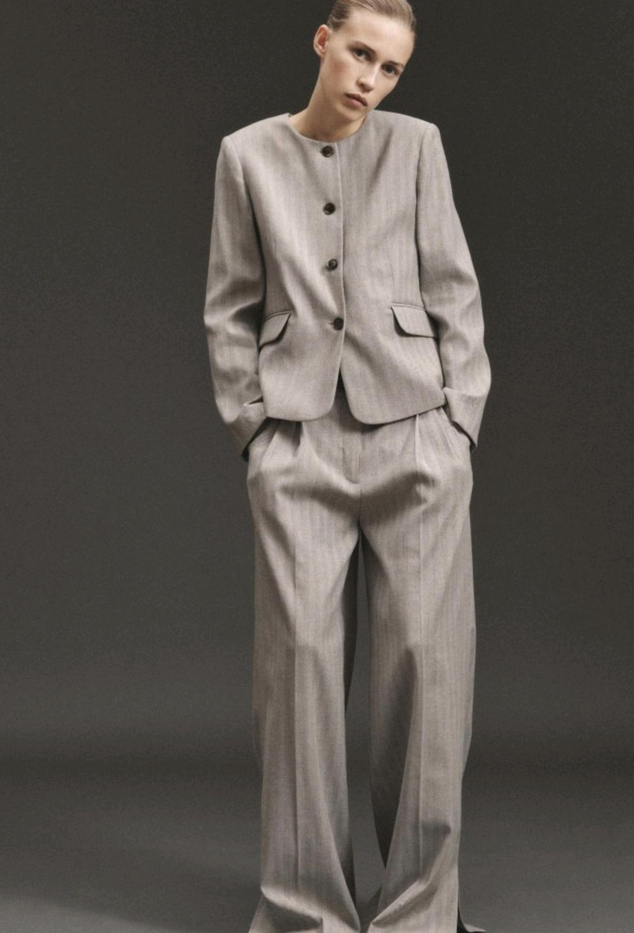 TheGarment2026早秋系列延续品牌“浪漫极简”的核心哲学，在柔软与