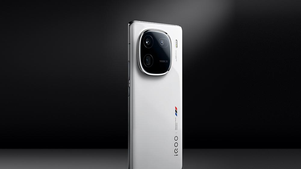 骁龙8Gen3旗舰彻底清仓,16GB+1TB狂跌1340元!