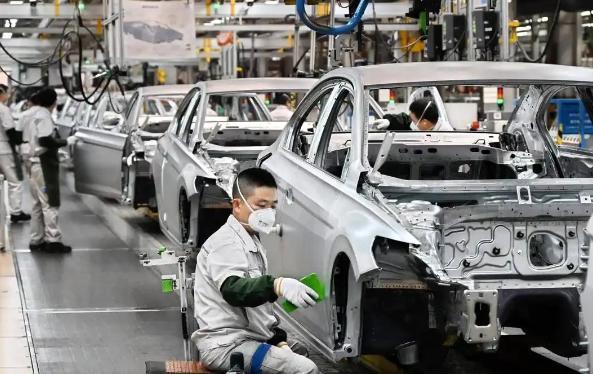 惨不忍睹！中东战事加速日本衰落，日系车损失惨重，噩梦才刚开始中东战火持续发酵