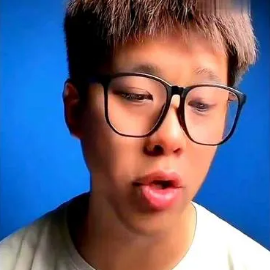 s家最致命的黑料终究还是被葛斯齐给爆料出来了难怪大s去世后，小s和s妈还