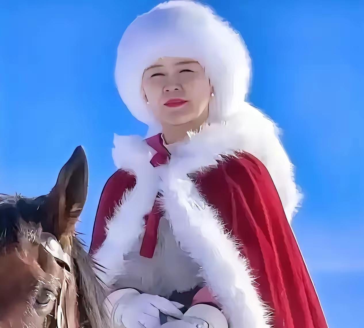 人民日报再发长文缅怀贺娇龙，这份殊荣，是她用一生的赤诚与坚守挣来的！各大官媒齐齐