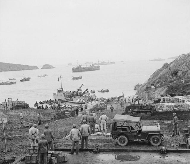 1951年9月，一个叫秦东昌的人来到大陈岛，担任蒋军总指挥，解放军翻遍国军将领名
