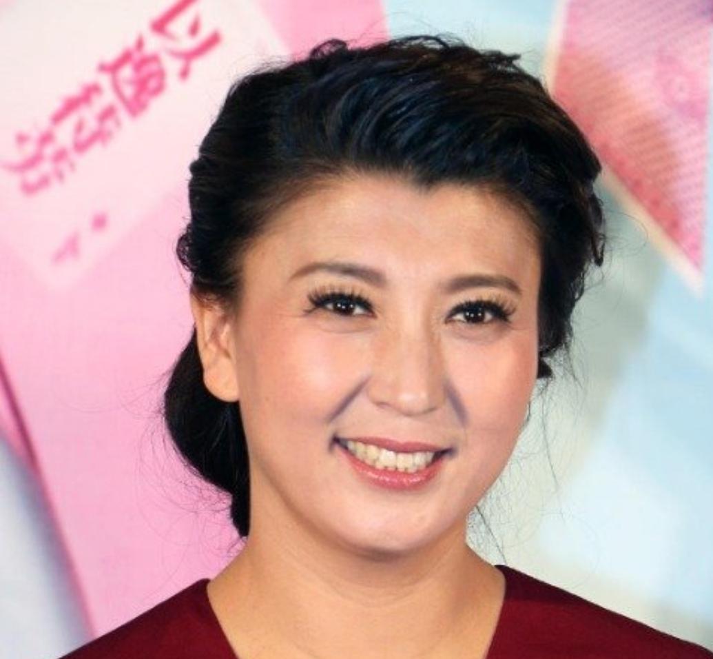 面相玄学揭秘！闫学晶的鼻子和法令纹，早就暴露了她的“野心”？看脸识人，闫学晶