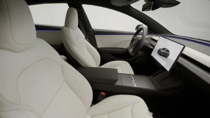 #新款特斯拉Model3值得买吗#10月1日特斯拉Model3迎来全系更新，这次升级重点放在座舱质感