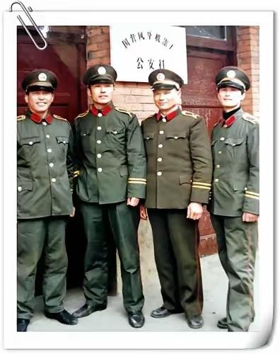 公安处收缴半自动步枪！上世纪90年代，我曾在一家大型国企的公安处经警大队工作。