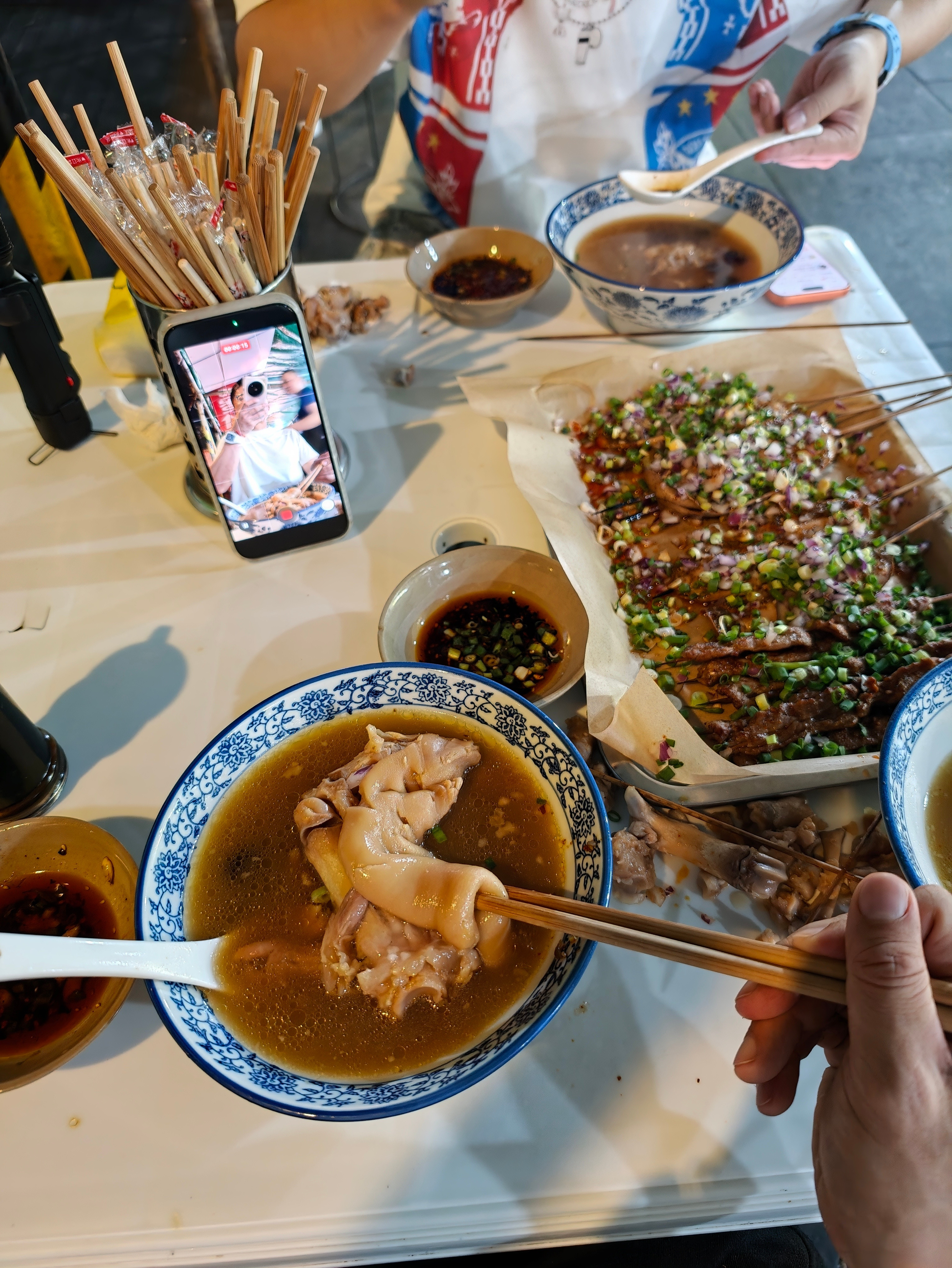 想吃啊。。。成都好久没去了。你们成都好吃太多了。