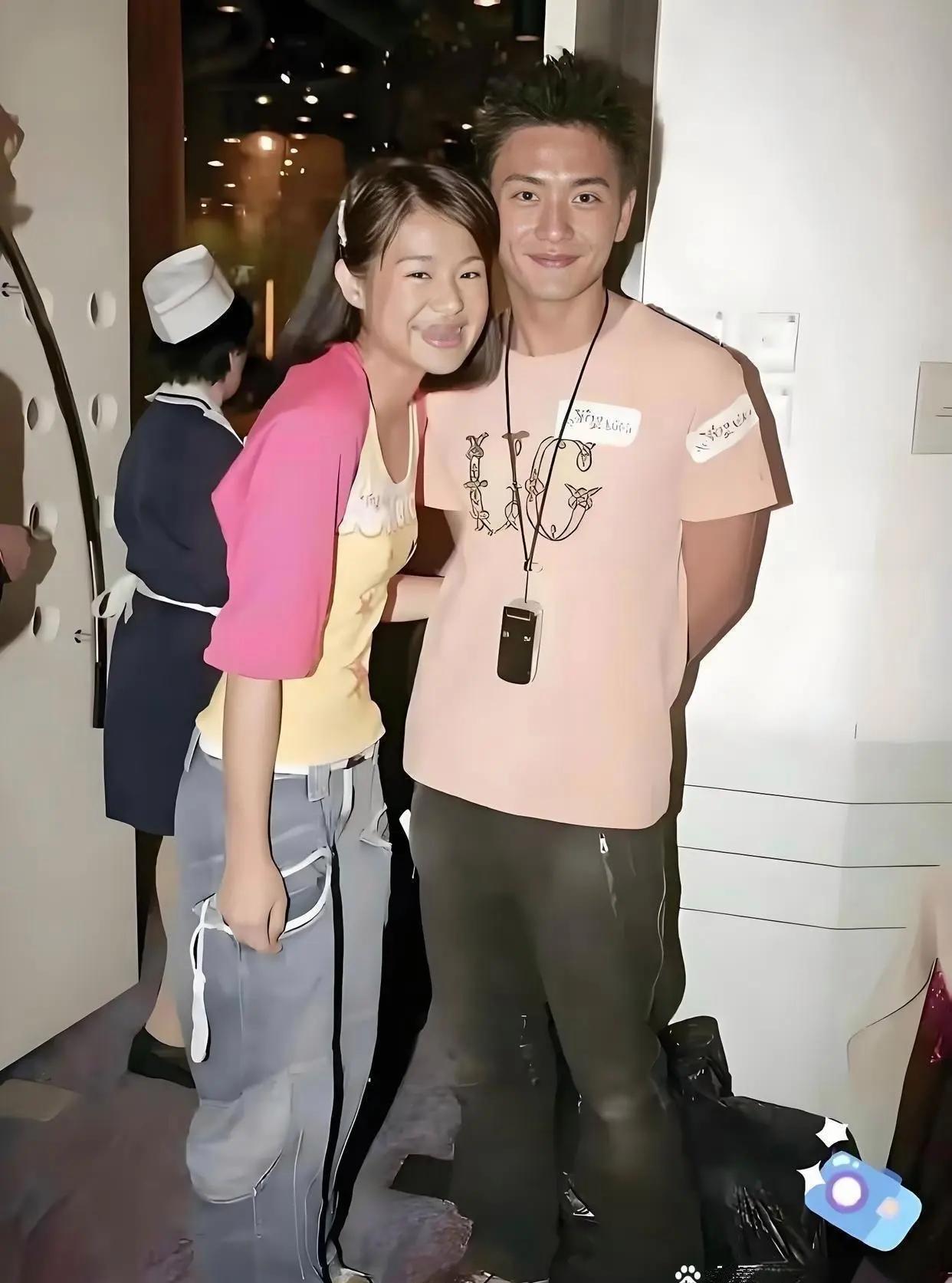 很可惜的一对,感觉当时胡杏儿就是个热恋中的恋爱脑小姑娘,甜到不行。看黄宗泽胸