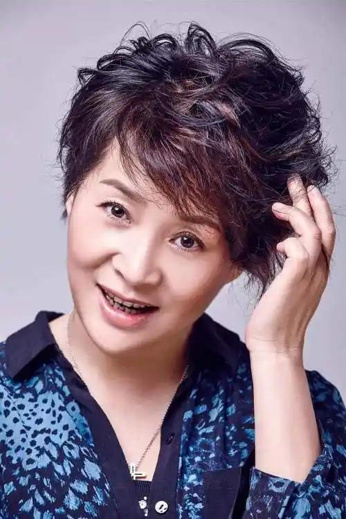 原来她是张凯丽的妹妹，这个演员选得真好。《好好的时光》里，方亮终于向庄好好表