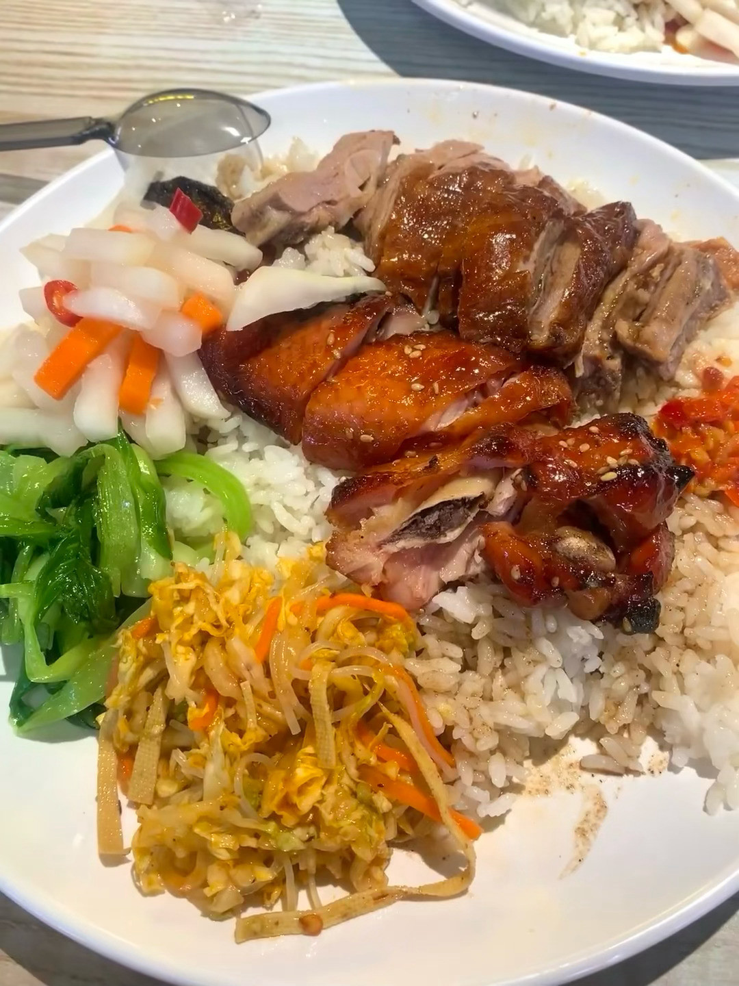 今天也有在大口吃饭嗷🍗​​​