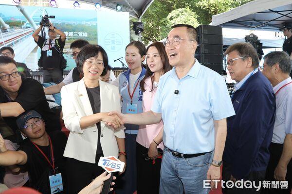 最新民调：李四川支持度50.85%、苏巧慧44.06%，蓝营11选区普遍领先台