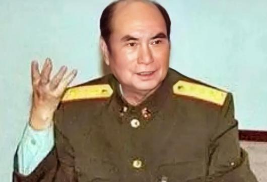 1987年，广州军区司令员职位空缺，邓公忽然问道："当年对越反击战里，那个杀'回