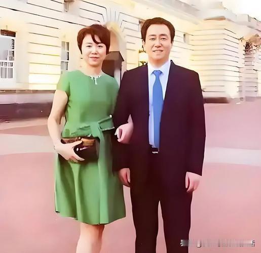 黄粱一梦！许家印全家最终下场，一个也跑不掉曾经风光无限、富可敌国的许家印家
