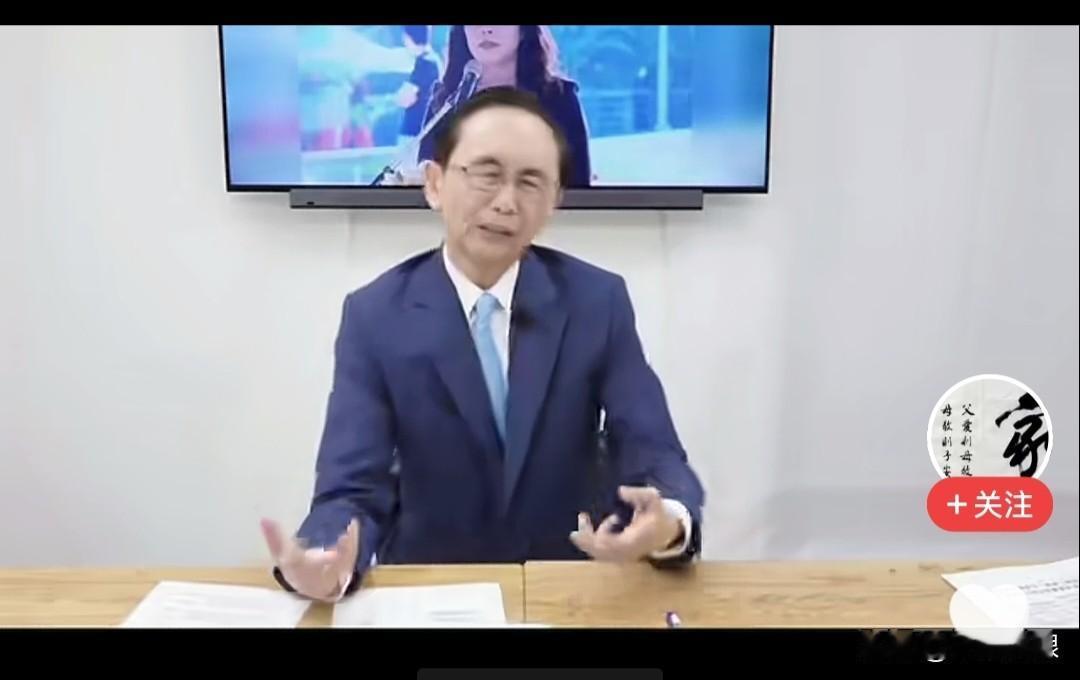 吴子嘉:蔡正元连发五篇脸书批评郑丽文，其实就是个二百五外号小钢炮的吴子嘉继