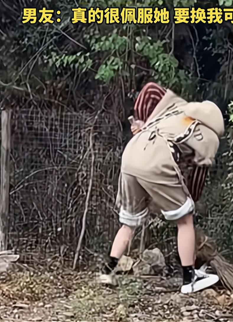 江西，男子去女友老家，看到房子破旧不堪，女友的妈妈患病吃药，爸爸是个盲人，一下愣