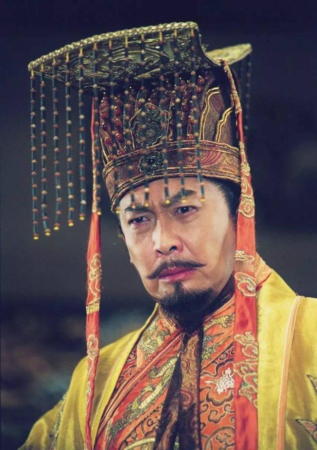 迄今为止世界上最接近神的四个人第一位：达芬奇。达芬奇是人类历史上罕见的全能通