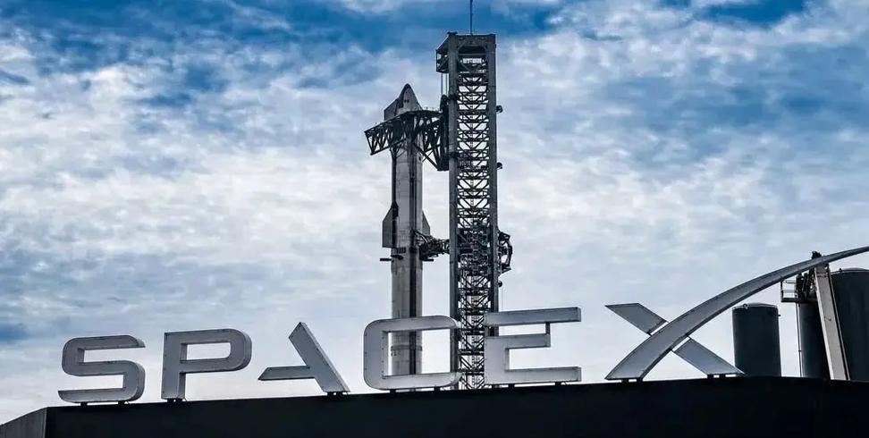 前SpaceX工程师穆勒选择「比火箭值钱」的赛道，透露出商业航天哪些新方向？