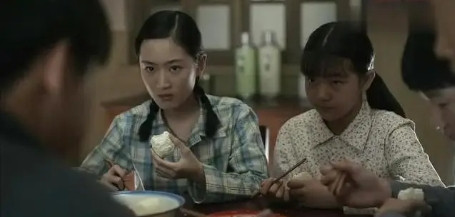 一次，演员梅婷说：“在拍《父母爱情》时，最难的不是演员要从青年演到老年，而是拍吃
