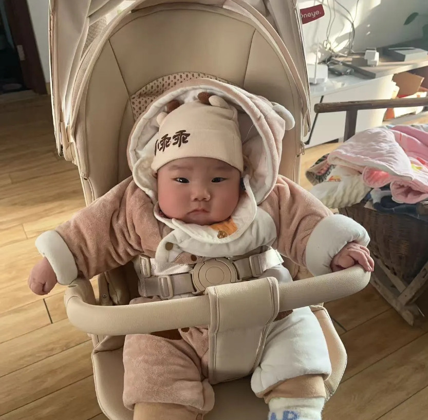 为什么亲人之间提供不了情绪价值呢？五一假期，老公给读大学的儿子打电话，问儿子在