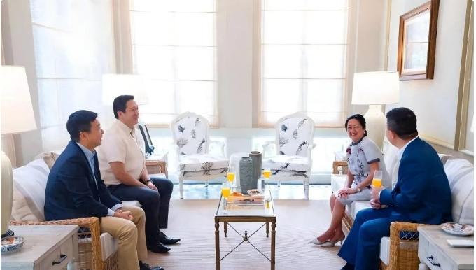 马科斯夫人邀中方进餐，不到72小时通告全球：中菲联手干了件大事。中国驻菲大使