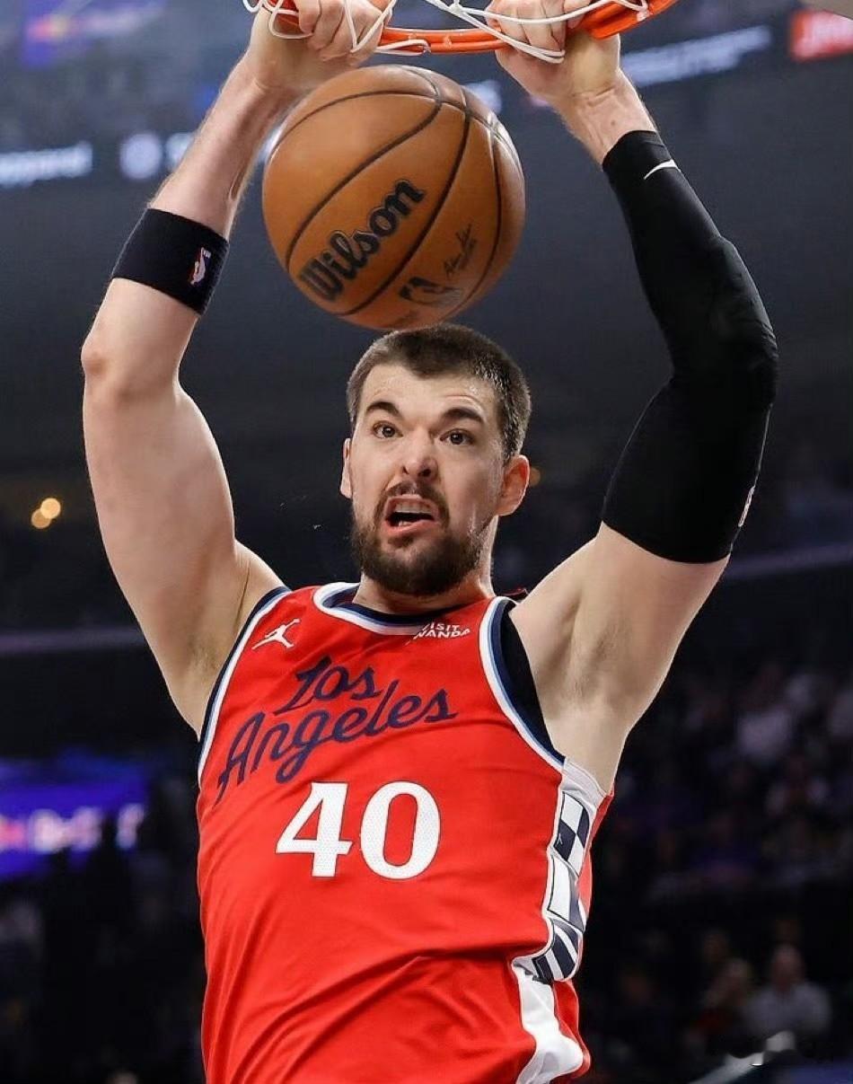 阿祖也走了！小琼斯谈祖巴茨被交易：“又一个好兄弟离开。”“不久前我们还在