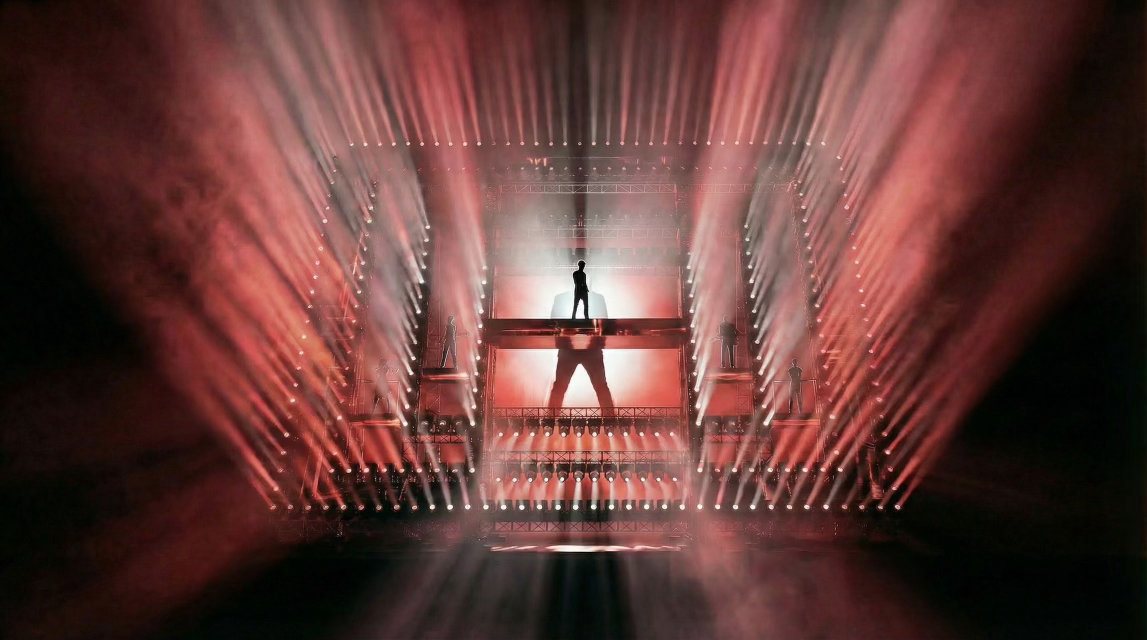 王力宏巡回演唱会官宣二哥也太会吊人胃口了！去年《火力全开》和机器人的跨界舞台炸翻