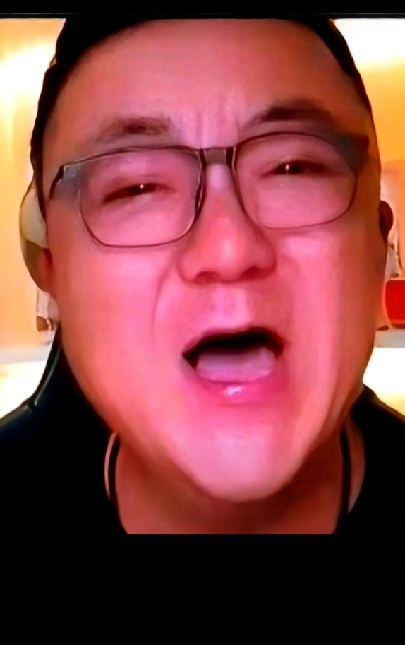 董路砸46万赌中国青训！09年的吕孟洋，已在西班牙人U19B注册，踢西乙U19联赛，此前在加泰U19