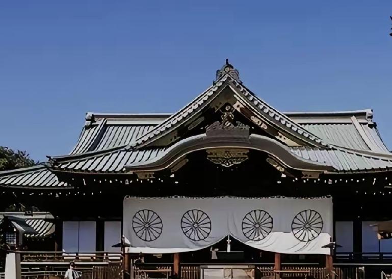 “靖国神社”不应叫“战犯神社”。官方近日首次将“靖国神社”称为“战犯神社”感觉