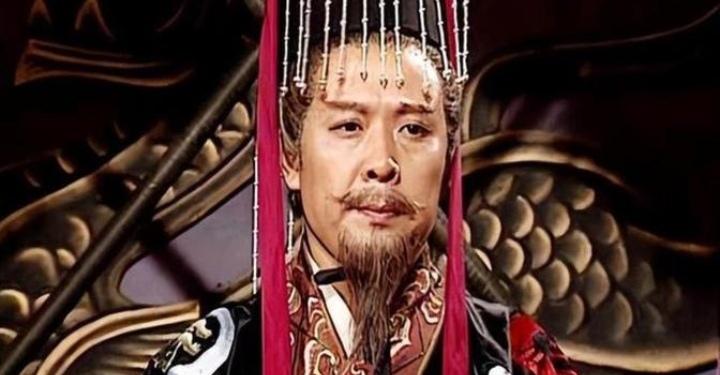 刘备称帝仅三月便倾国伐吴，是意气用事，还是战略必行？千年争议一语说透公元2