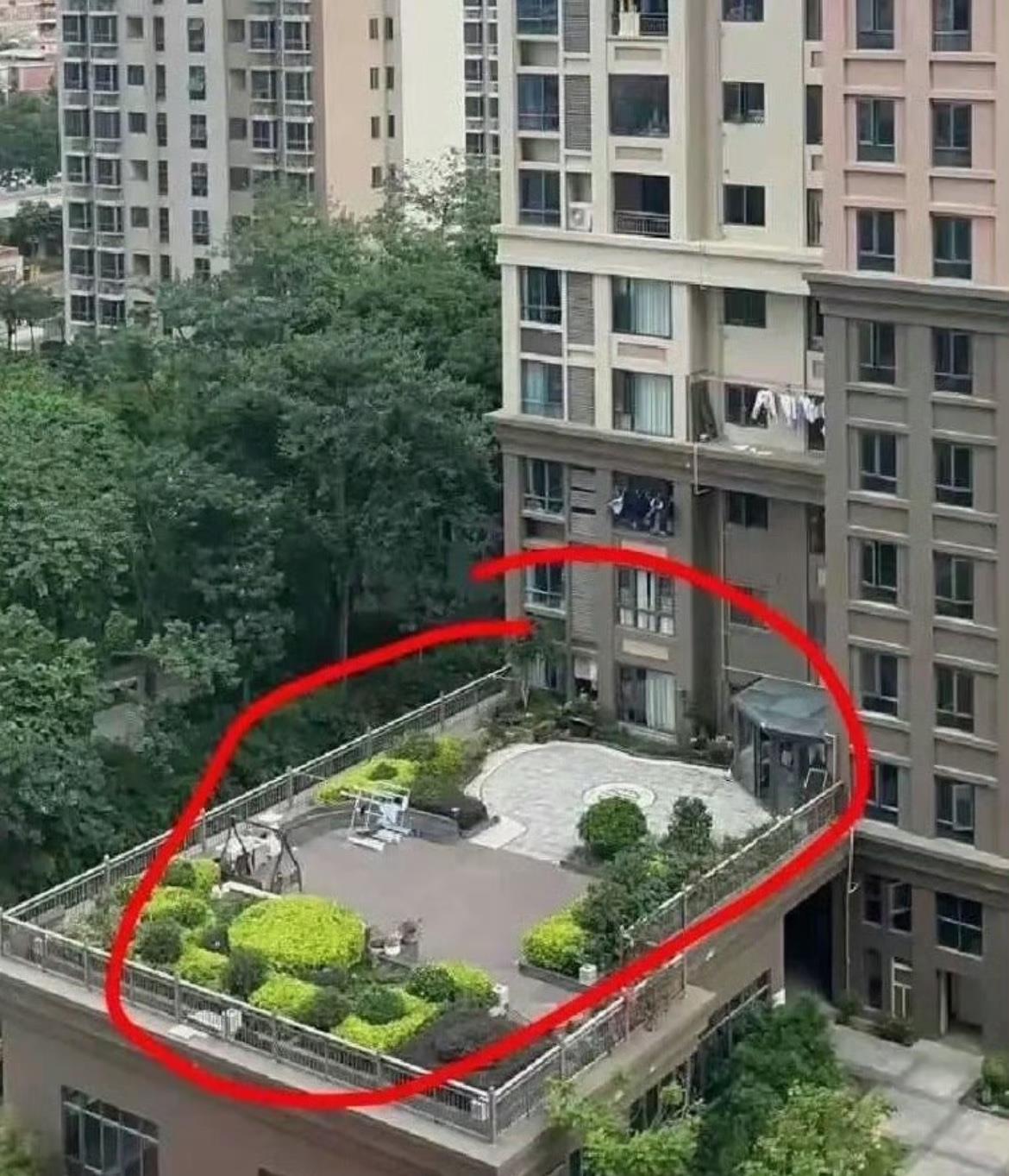 二楼带大露台，这便宜你敢捡不？