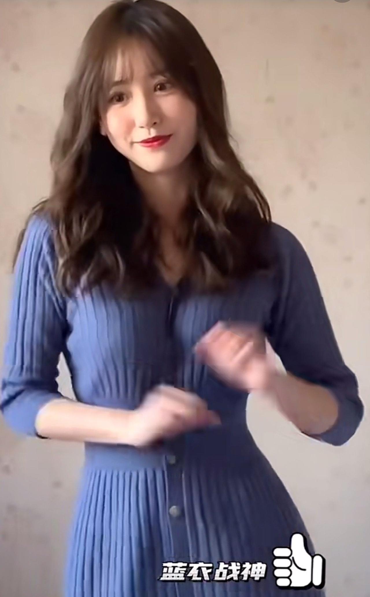 难受啊，靠“蓝衣战袍”火遍全网的一栗小莎子，居然确诊癌症要化疗了，情况看着一点都