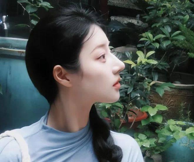 城府深厚，却不主动算计，三大星座揭秘  在生活中，有些人似乎总是冷静而深思，