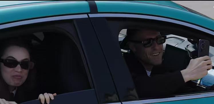 中国网约车司机单日单王诞生了！一天就挣了50万！果然，网约车司机还是比萝卜要