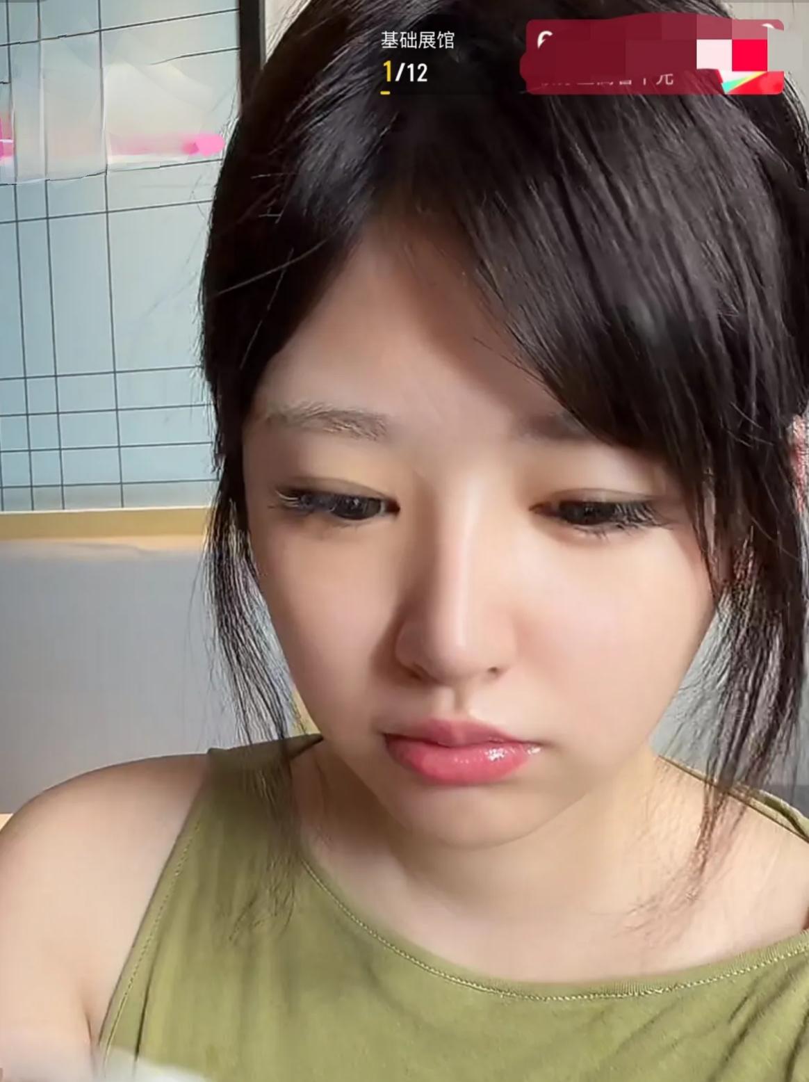 黄一鸣这次杭州行很高调，早几天就预告了去杭州要做专场直播，但结果却让她很不满意。