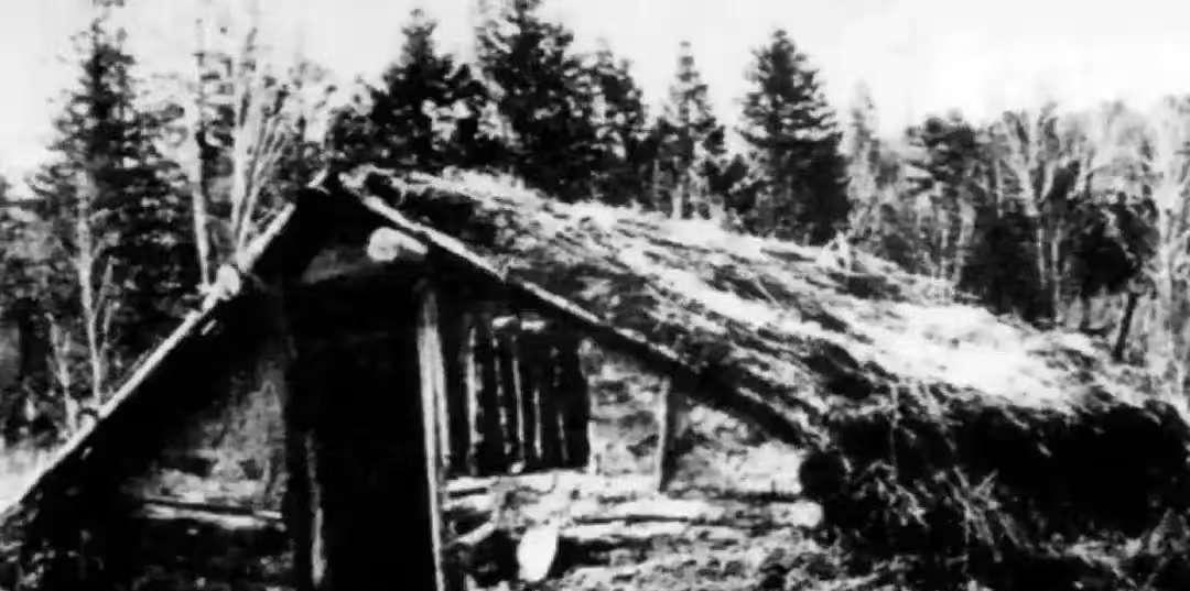 1937年，一地主为日军引路找抗联，在深山走了5天，全部冻成冰雕。这个人就是黄有