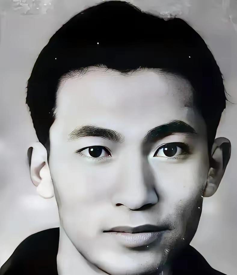 1949年，重庆解放前一天，一位红色特工身中27枪，壮烈牺牲。不久，他新婚4个月