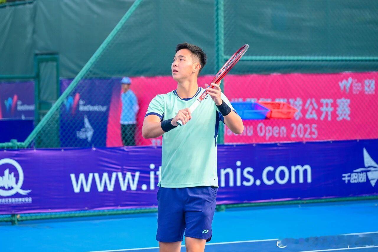 🇨🇳千岛湖M25男单1/4决赛🇨🇳莫业聪6-7(5)/7-6(1)/6-