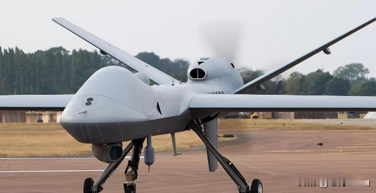 1. 菲律宾派公务机闯黄岩岛被中方驱离美派无人机撑腰：菲律宾派载记者公务机闯黄