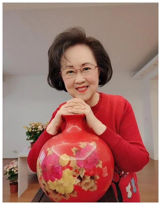让人感慨的一句话：“台湾女作家琼瑶去世，并不是因为心脏骤停，也并不是因为慢病
