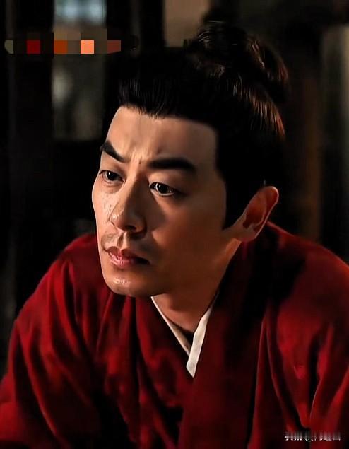 电视剧《大生意人》的导演肯定后悔了，他不该让朱亚文来演，因为，朱亚文此次配角一定