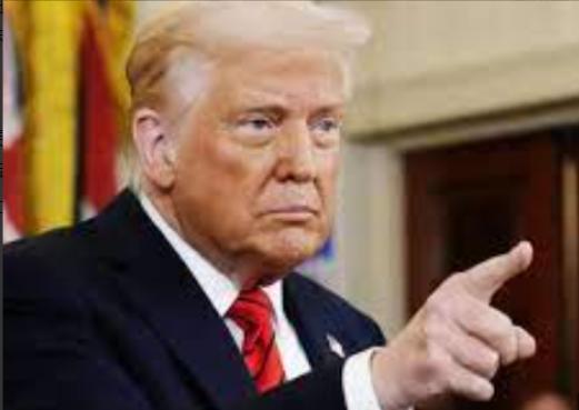 就在刚刚，特朗普对中国下重手，做出一个前所未有挑衅举动。台防务部门今天（1