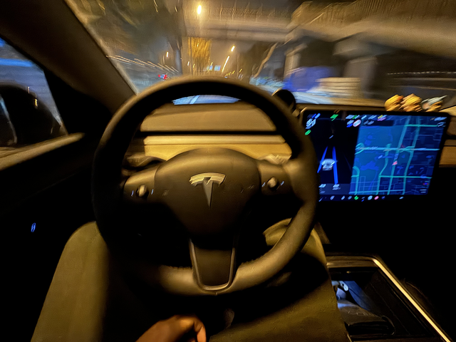 车已经开了11818公里来报下续航我的车是ModelY2023款后轮驱动版