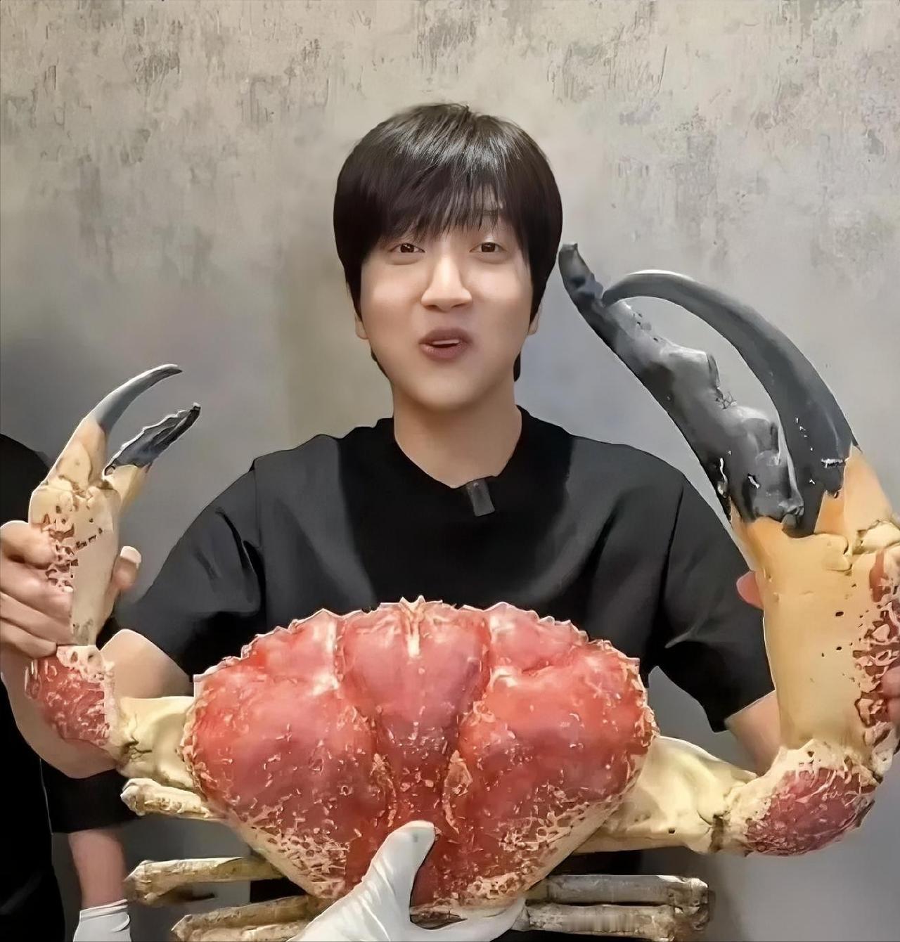 果然，越有钱的人越抠不信你看4000万粉丝的网红白冰明明一条20秒的广告