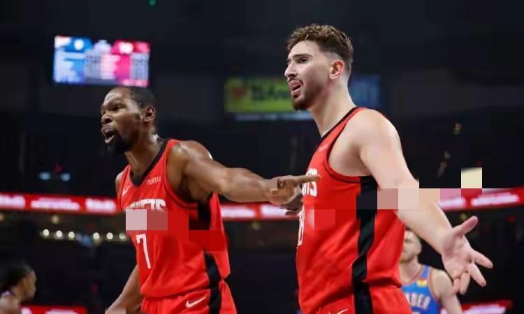 申京展现高情商：杜兰特总能投中关键的进球在一场杜兰特发挥失常，仅最后一节投中两