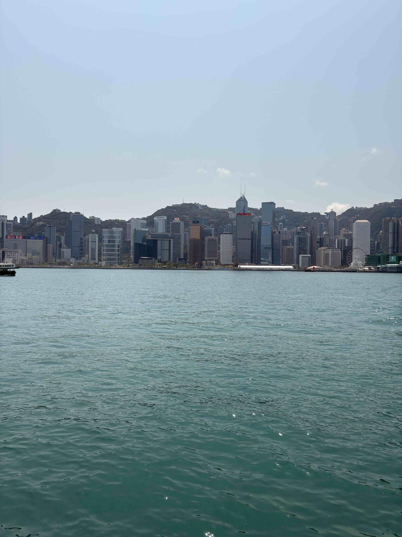 手上有存款的普通打工人该怎么办呢？理财又不懂，股票不敢买，黄金不敢买，房子不